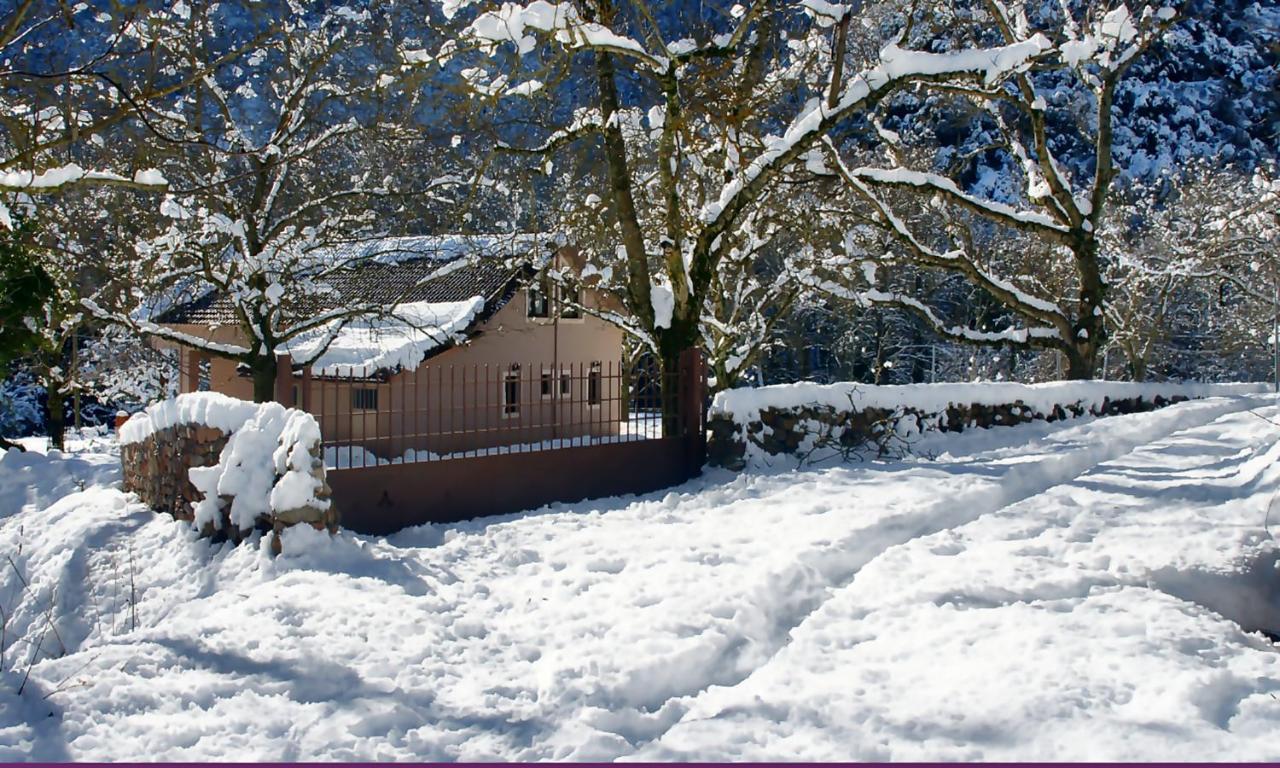 Chalet Coquelicot Kalavryta Exterior photo